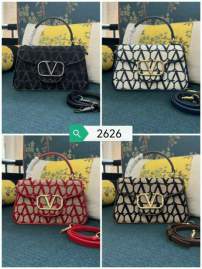 Picture of Valentino Handbags _SKUfw153933724fw